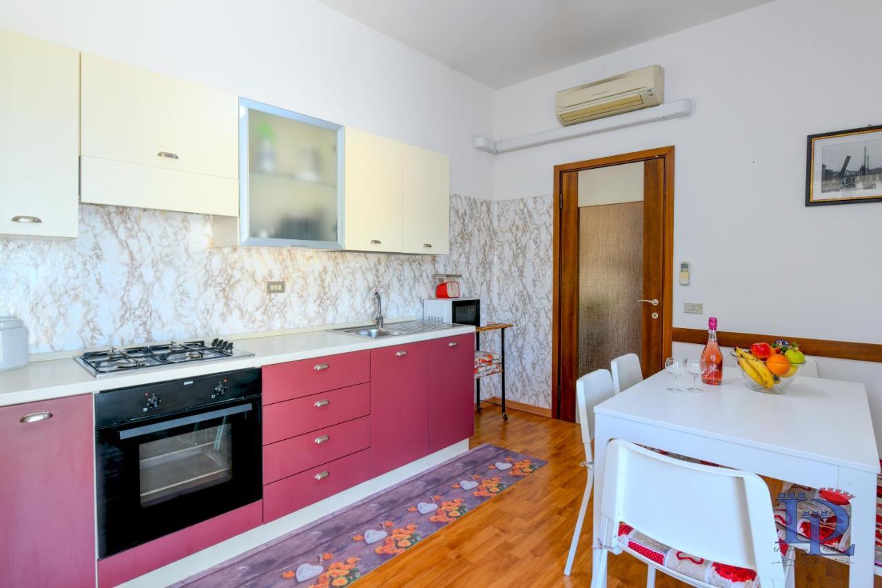 Desenzanoloft Official Partner Marriott Homes & - The Sunflower Front Apartment