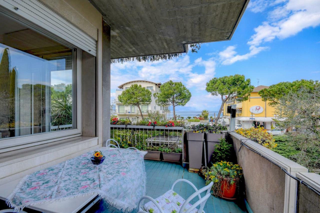 Desenzanoloft Official Partner Marriott Homes & - The Sunflower Front Apartment Desenzano del Garda