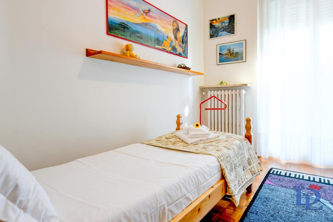 Desenzanoloft Official Partner Marriott Homes & - The Sunflower Front Apartment Desenzano del Garda